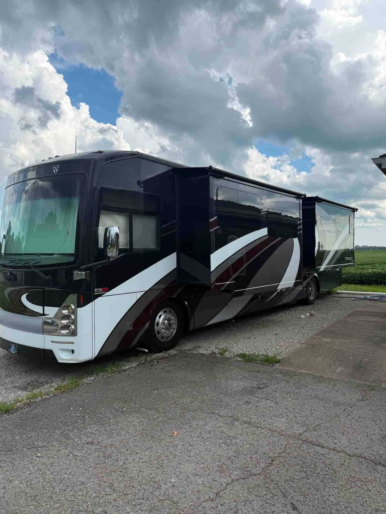 2017 40' Thor Tuscany xte 40AX For Sale In Elizabethtown, Kentucky