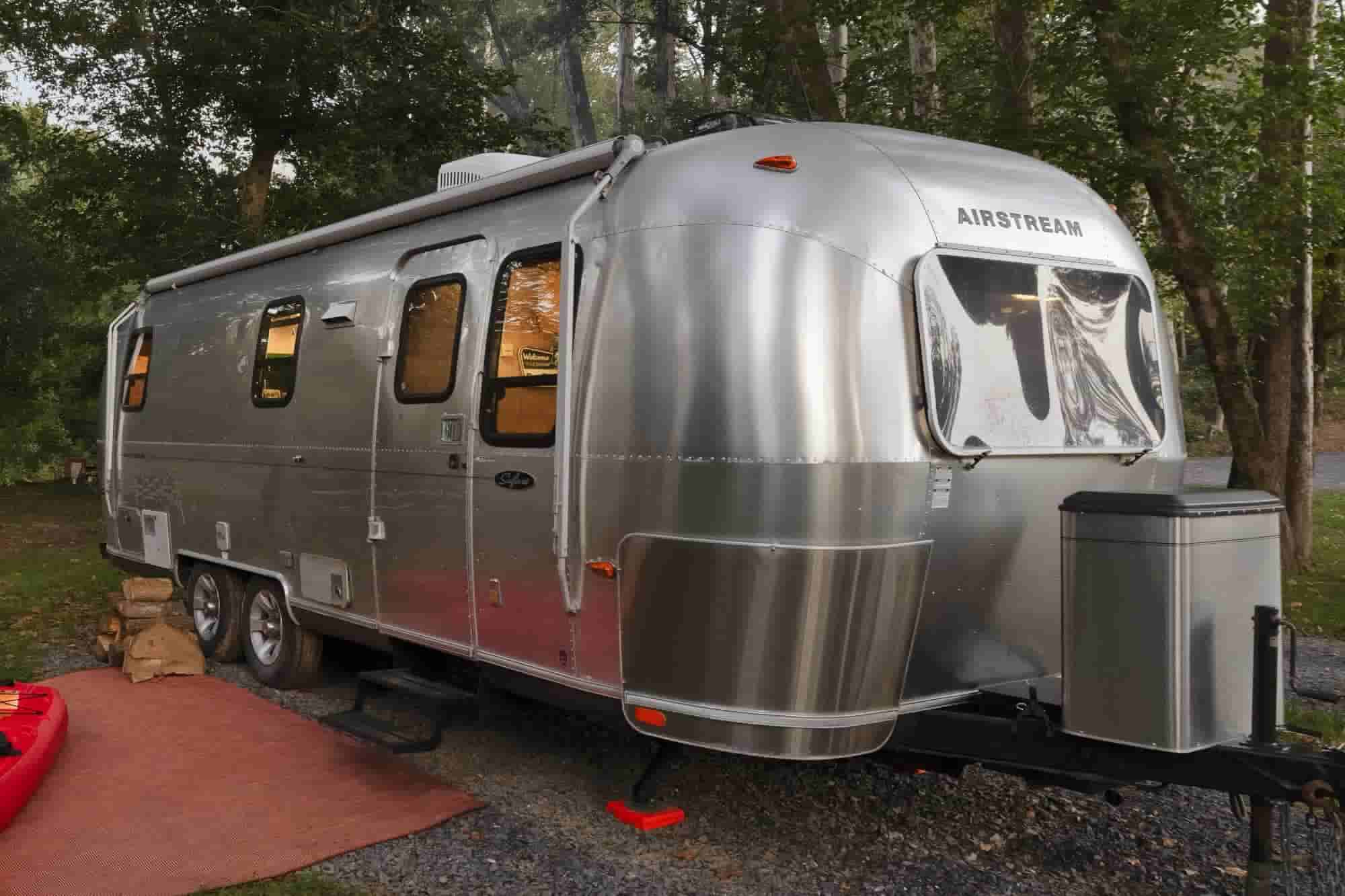 2005 25' Airstream Safari For Sale In Hedgesville, West Virginia