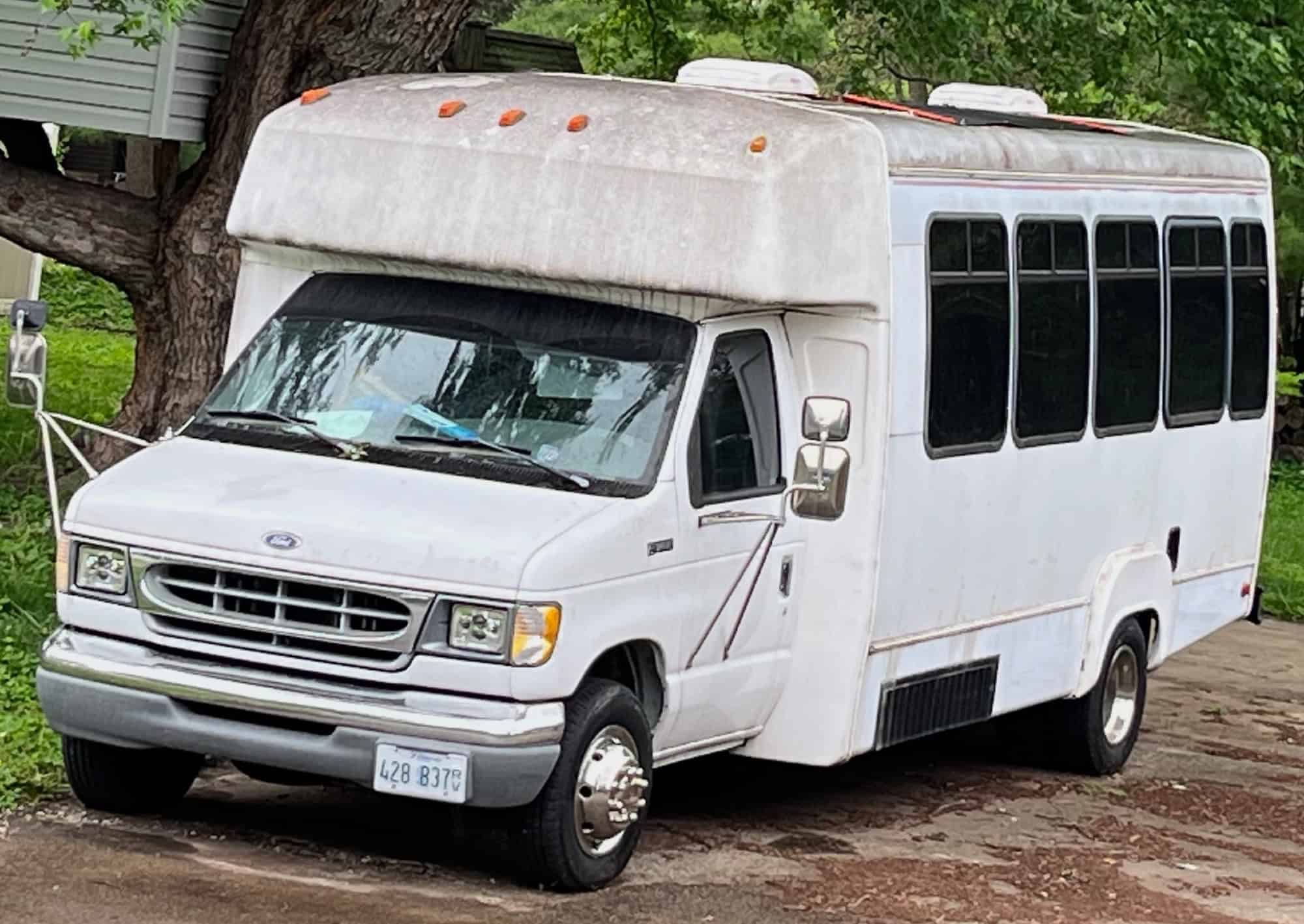 1998 20' Ford E-Series For Sale In Whiting, Indiana