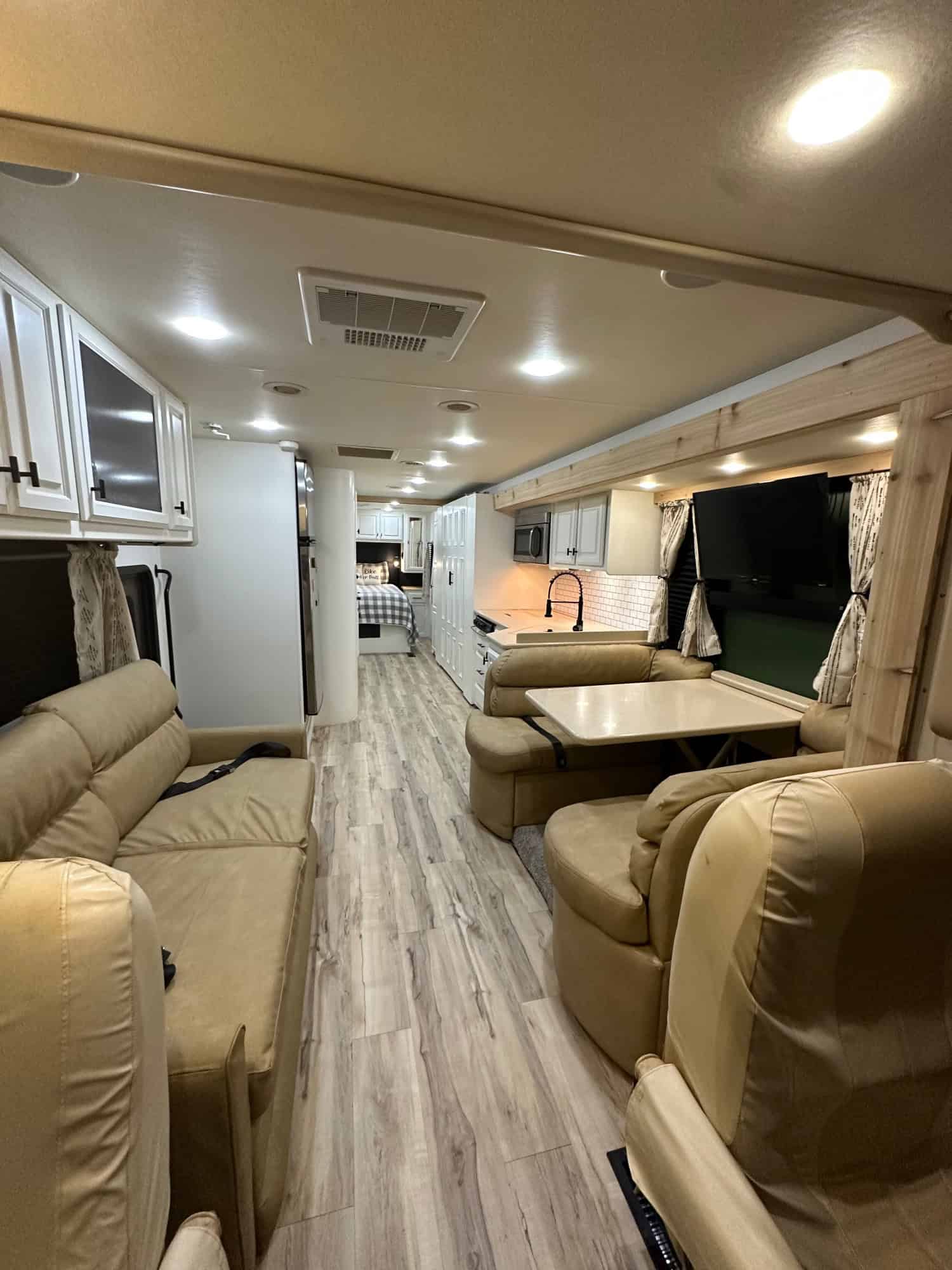 2013 34' Thor Palazzo For Sale In Pacific, Missouri