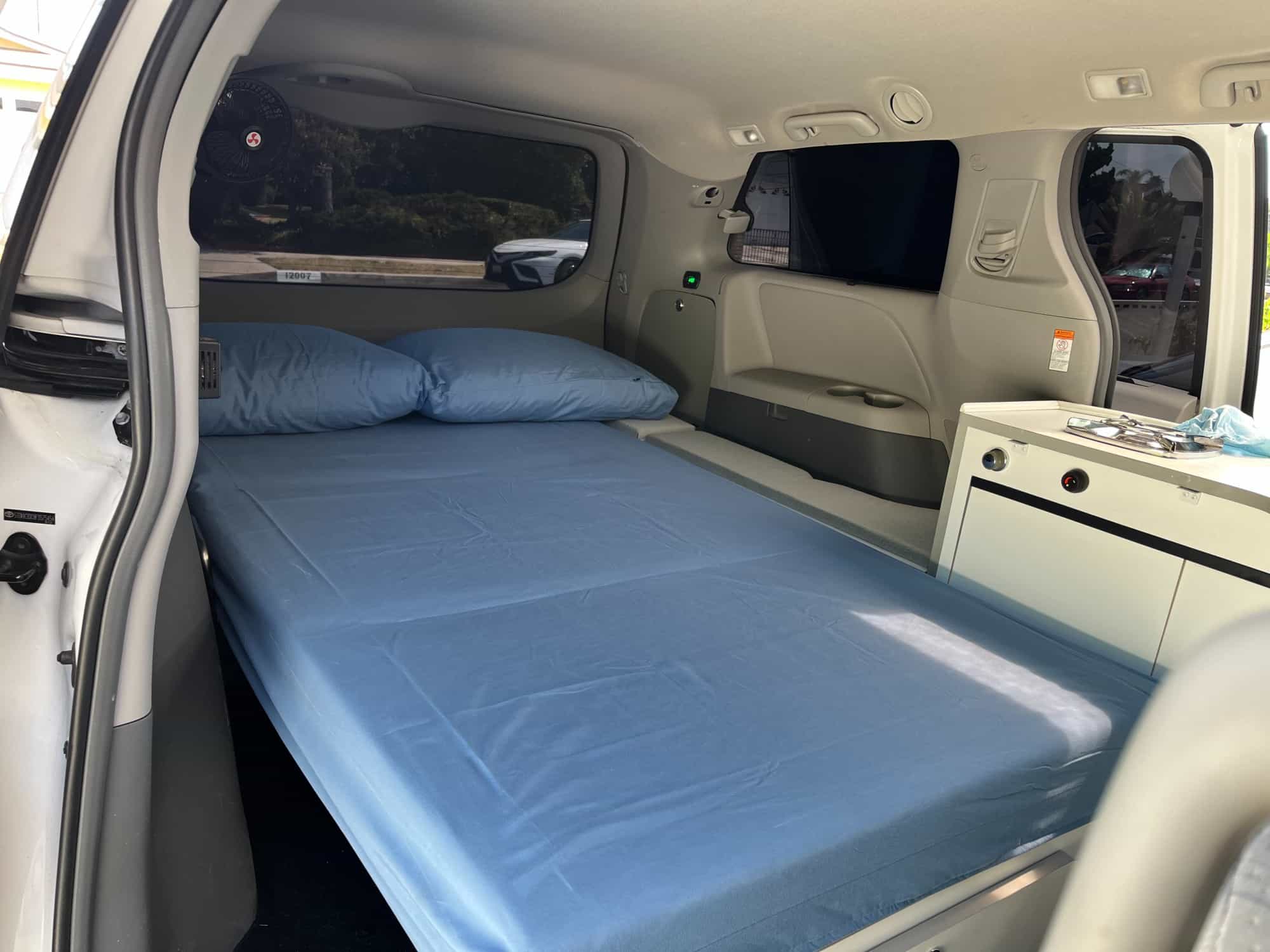 2015 20' Toyota Van For Sale In North Hollywood, California
