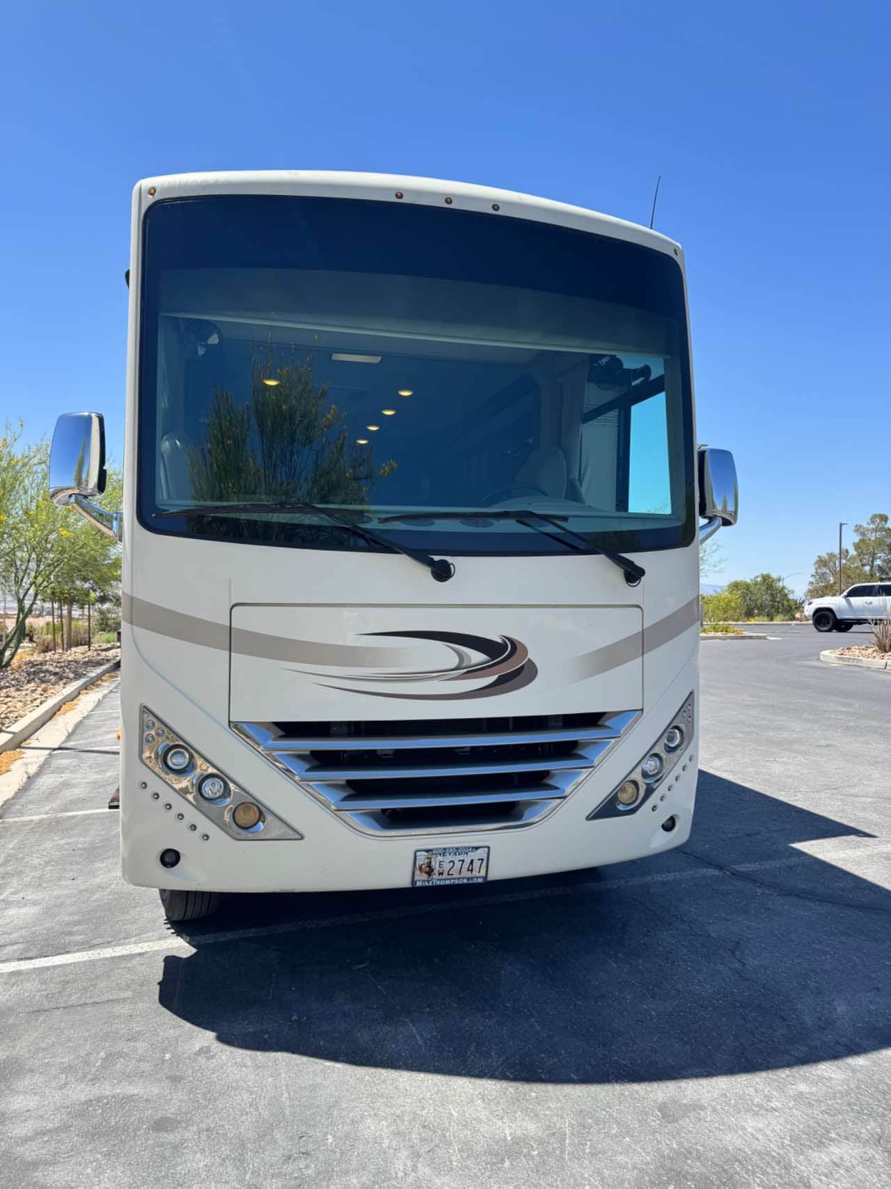 2018 Thor Motor Coach Hurricane 29M 30'